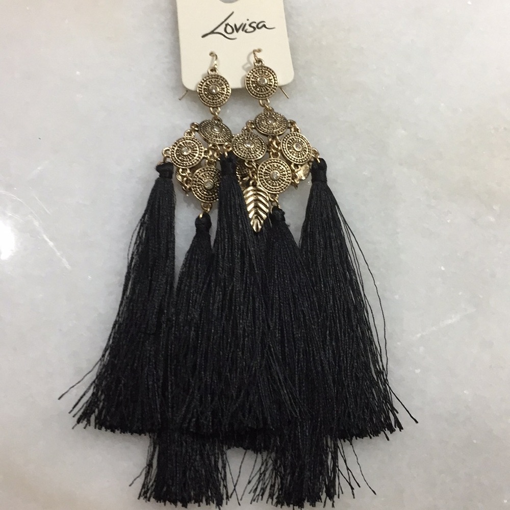 ⭐️Beautiful long statement earrings⭐️